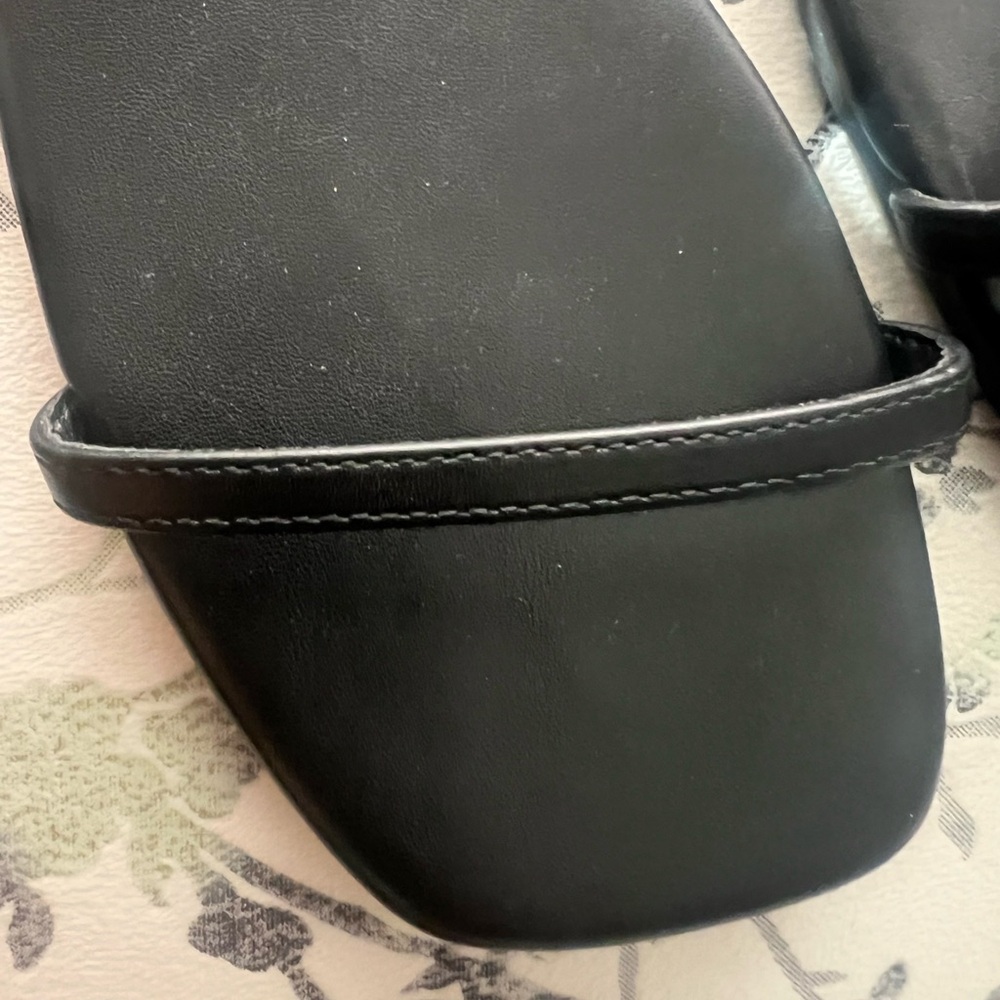 GAP Women's Black Sandals VEGAN LEATHER - Picture 5 of 5